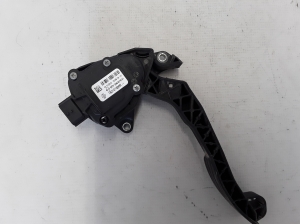 RENAULT Master III (2010–2017) Gaasipedaal 180101626R - 2