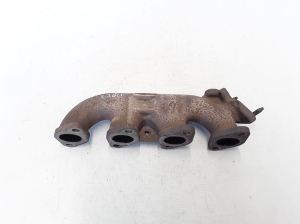  Exhaust manifold 