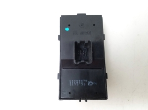 Opel Meriva (2010–2017) Front door glass switch - 2