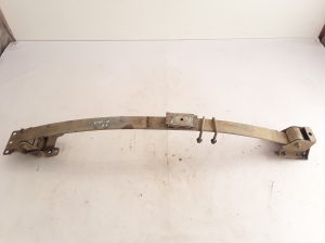  Rear spring 