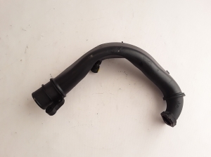  Air intake hose 