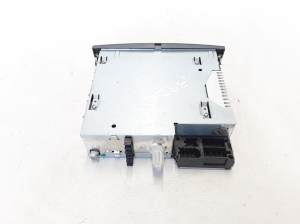 RENAULT Clio III (2005–2012) Radio (head unit) 8200666139 - 3