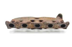  Exhaust manifold 