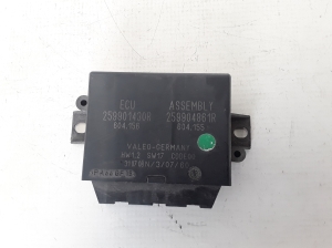 Module de commande d’aide au stationnement - 259901430R