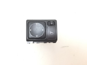 Mirror control switch