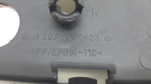 Mercedes Benz C-Class 203 (2000–2007) Nebelscheinwerferabdeckung vorne A2038850623 - 3