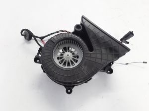  Heizungsgebläsemotor  - 272103334R 