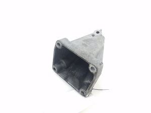 Mercedes Benz E-Class W211 (2002–2009) Motorhalter A6112230804 - 4