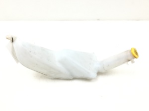 Opel Astra G (1998–2004) Front windshield washer reservoir and its parts - 2