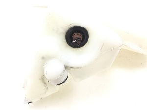 NISSAN Murano Z50 (2003–2017) Esiklaasi pesuvedeliku paak ja selle osad - 4