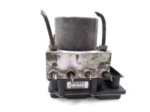 NISSAN Primera P12 (2001–2008) ABS-Hydraulikblock und seine Teile - 3