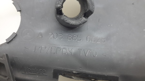 Mercedes Benz C-Class 203 (2000–2007) Nebelscheinwerferabdeckung vorne A2038850623 - 2