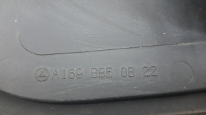 Mercedes Benz A-Class 169 (2004–2012) Nebelscheinwerferabdeckung vorne A1698850822 - 2