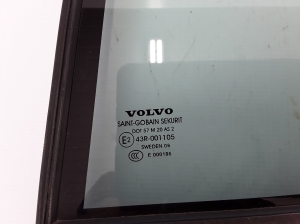 VOLVO S80 II (2006–2016) Tagumise külgukse kolmnurkklaas 30779888 - 2