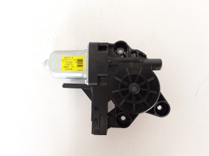 Hinterer Seitentür-Fensterhebermotor - 30699647