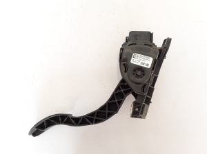 Accelerator pedal - 31212025