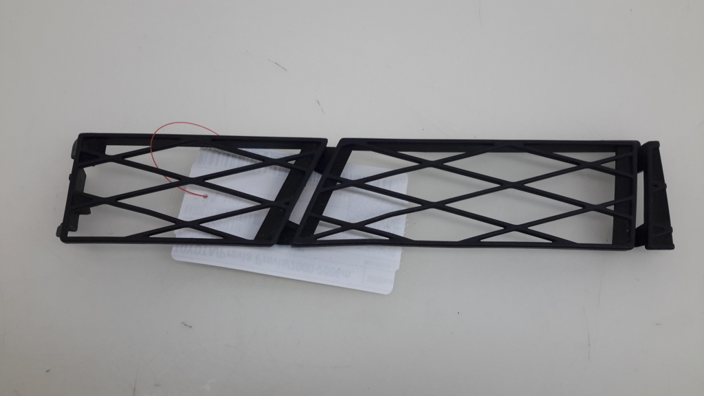 TOYOTA Previa 2 generation (2000-2006) Grilă stânga fașă 5311328010 18808124