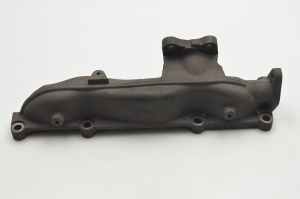  Exhaust manifold 