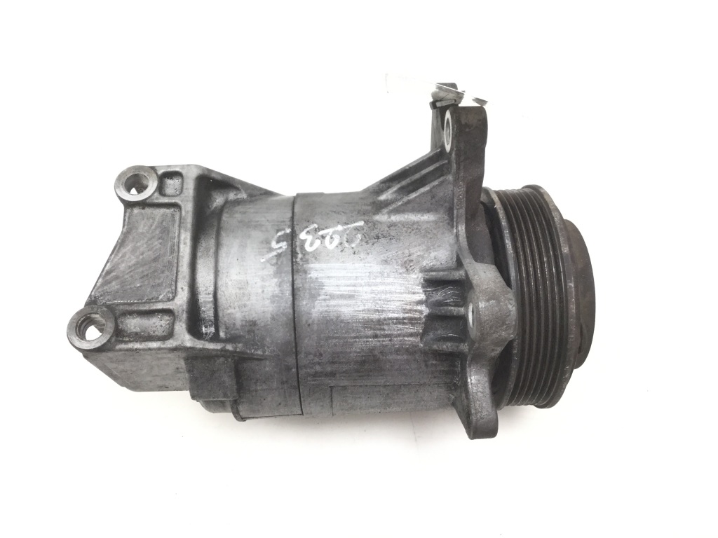 Used NISSAN Murano Air conditioner compressor 92600CA01A