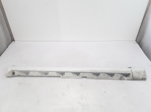 Exterior sill trim - 30744340