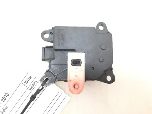 NISSAN Juke F15 (2010–2018) Salongi soojenduse klapi mootor 277311KA0A - 2
