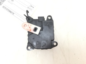 NISSAN Juke F15 (2010–2018) Salongi soojenduse klapi mootor 277311KA0A - 2