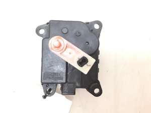 NISSAN Juke F15 (2010–2018) Salongi soojenduse klapi mootor 277301KA0A - 2