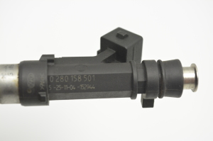 Opel Corsa C (2000–2006) Injektor Einspritzdüse 0280158501 - 2