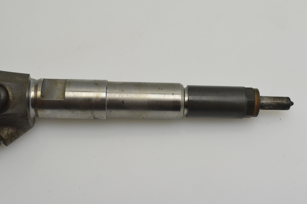 Used NISSAN Juke Fuel injector 166006212R