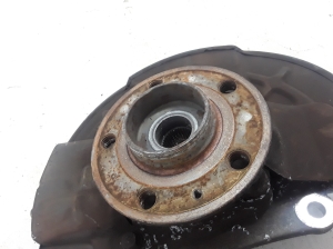 VOLVO XC70 (2000–2007) Front wheel hub 9461944 - 4