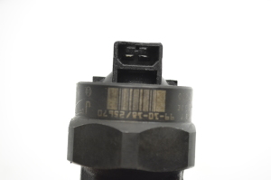 Volkswagen Polo IV (2001–2009) Kütusepihusti 038130073F - 3