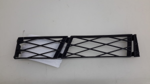 TOYOTA Previa (2000–2006) Grille inférieure de pare-chocs avant 5311328010 - 3