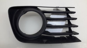 Front bumper fog lamp cover - 5311347030
