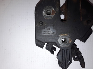 VOLVO XC90 (2002–2014) Hood latch 9483764 - 2