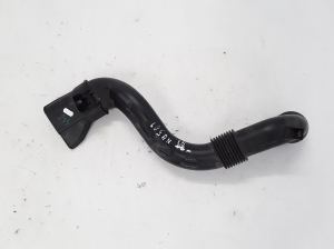   Air intake hose  - 165556691R 