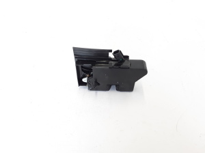 Dacia Logan II (2012–2026) Rear side door lock 825025375R - 2