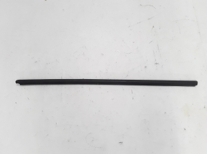   Esiukse klaasi välimine liist  - 803313063R 