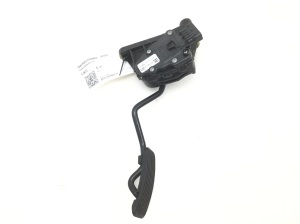 Opel Astra H (2004–2010) Accelerator pedal 9158010 - 3
