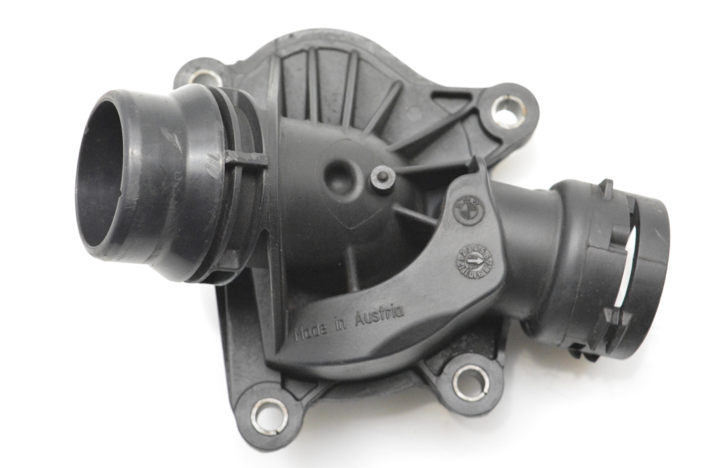 Used BMW X5 Thermostat housing S900837