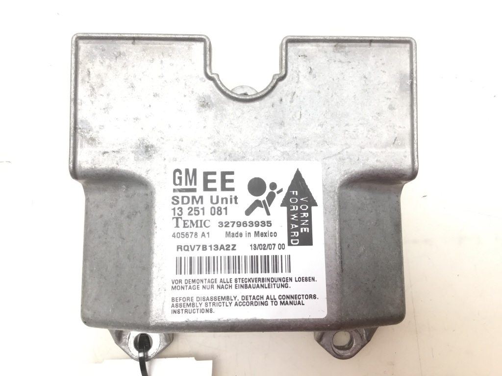 Used Opel Astra Airbag module 13251081