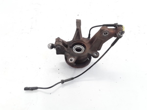 Dacia Logan II (2012–2026) Front wheel hub 400146275R - 2