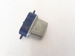 Cabin shoulder motor resistance - 52485218