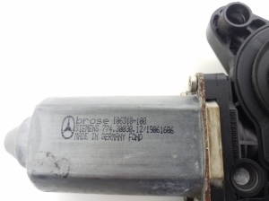 Mercedes Benz CL-Class 215 (1999–2006) Rear fork windshield motor A2158200942 - 3