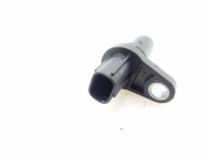 LEXUS RX GGL1 (2009–2015) Camshaft position sensor 9091905060 - 2