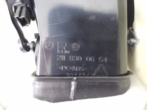 Mercedes Benz E-Class W211 (2002–2009) Dashboard and its parts A2116800687 - 4