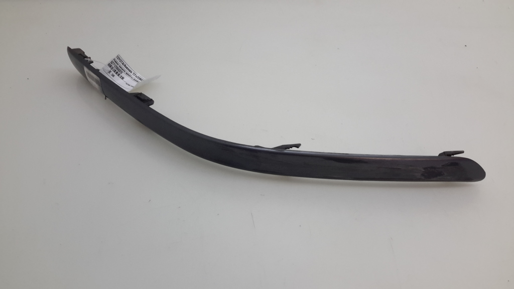 TOYOTA Avensis 2 generation (2002-2009) Priekšējā bampera labais moldings 5271205020 20973566