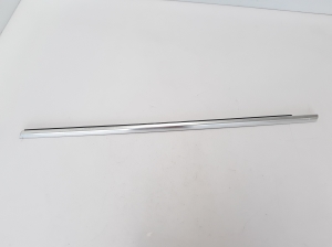   Front door outer window molding  - 31349452 