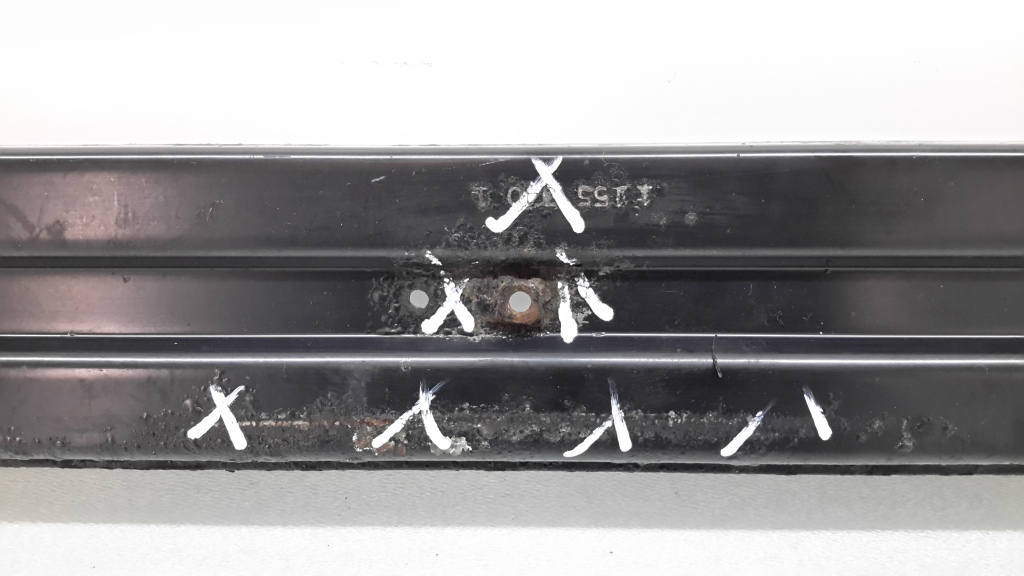 MERCEDES-BENZ M-Class W164 (2005-2011) The central part of the TV A1646201034, A1646201034 20319560