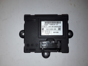  Rear side door control unit 