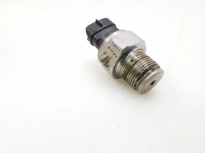 TOYOTA RAV 4 A3 (2005–2012) Kraftstoffhochdrucksensor 8945871010 - 3